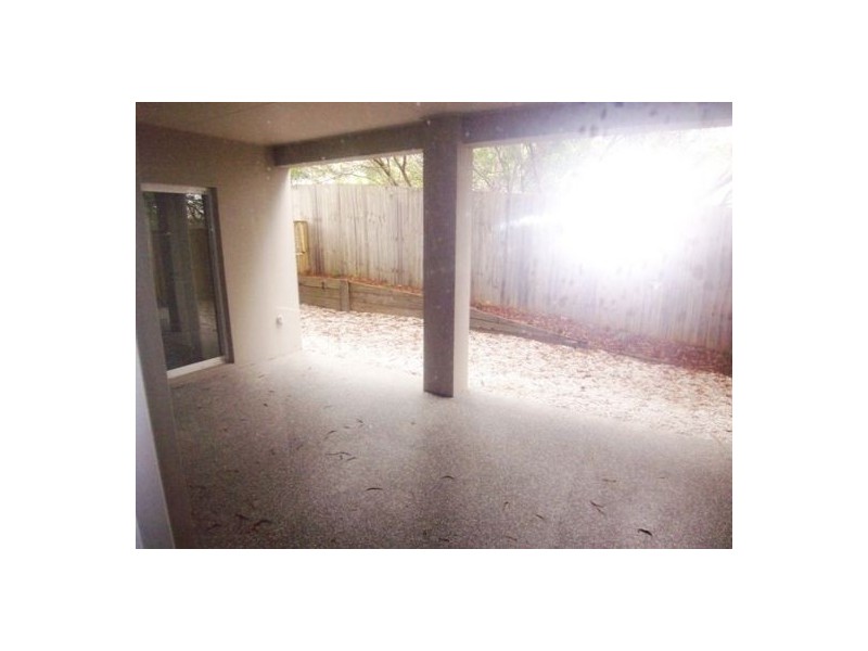 4/8 Alexandrina Dve, Varsity Lakes QLD 4227