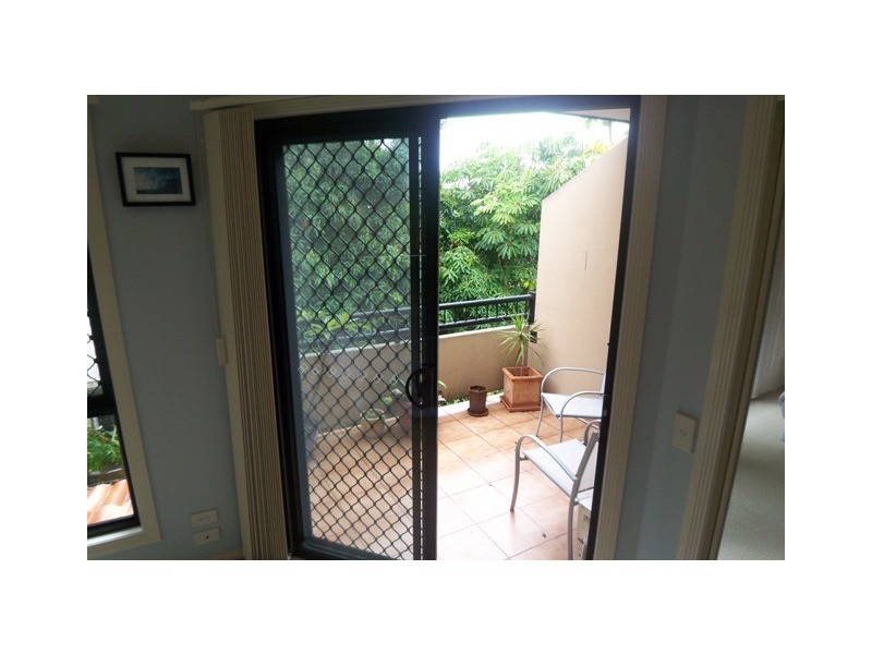 3/33 Meron, Southport QLD 4215