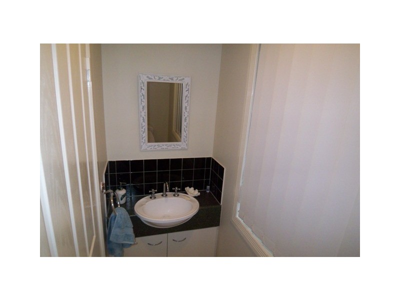 3/33 Meron, Southport QLD 4215