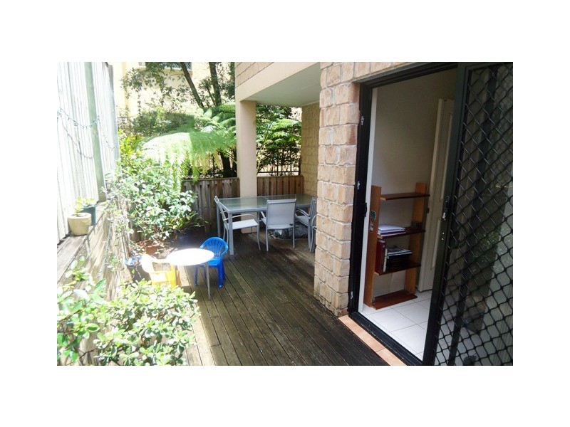 3/33 Meron, Southport QLD 4215