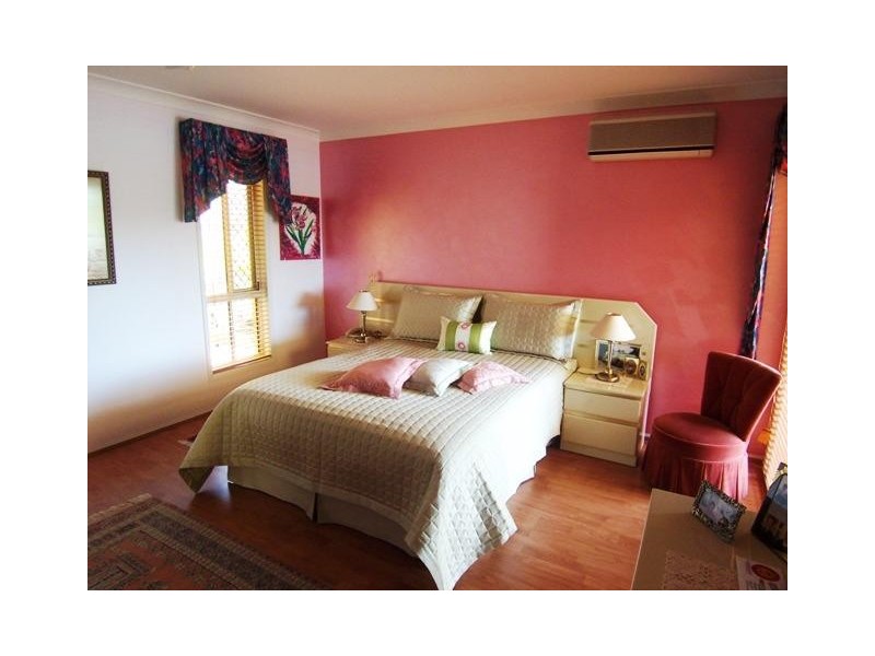 Burleigh Waters QLD 4220