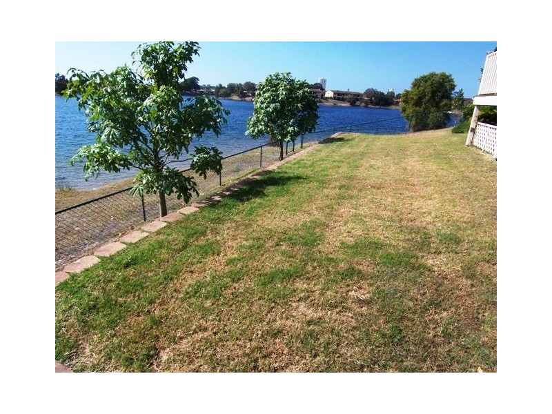 Burleigh Waters QLD 4220