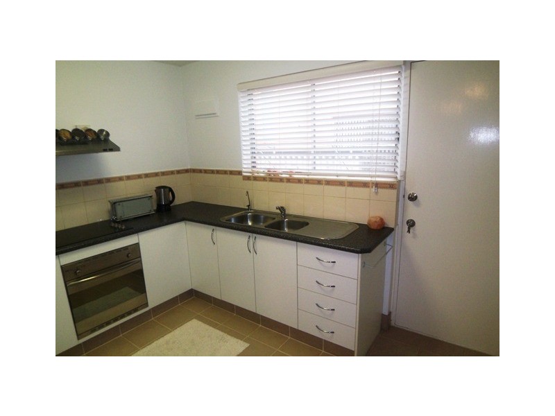 Labrador QLD 4215