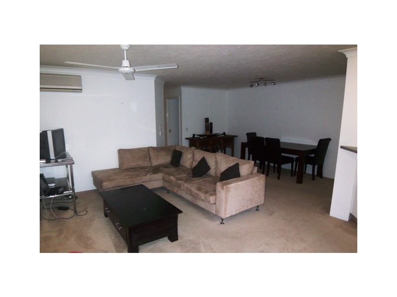 8/61 Bauer, Southport QLD 4215