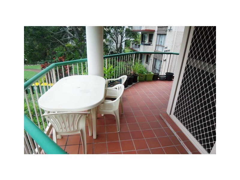 8/61 Bauer, Southport QLD 4215