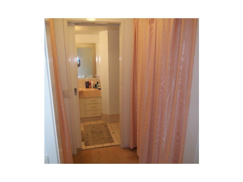 8/61 Bauer, Southport QLD 4215