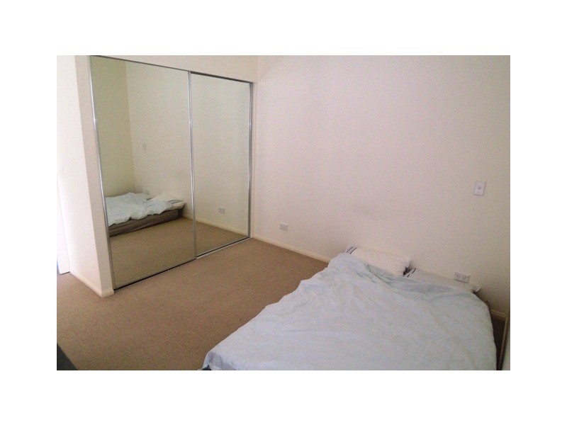 14/5 Carey Lane, Southport QLD 4215