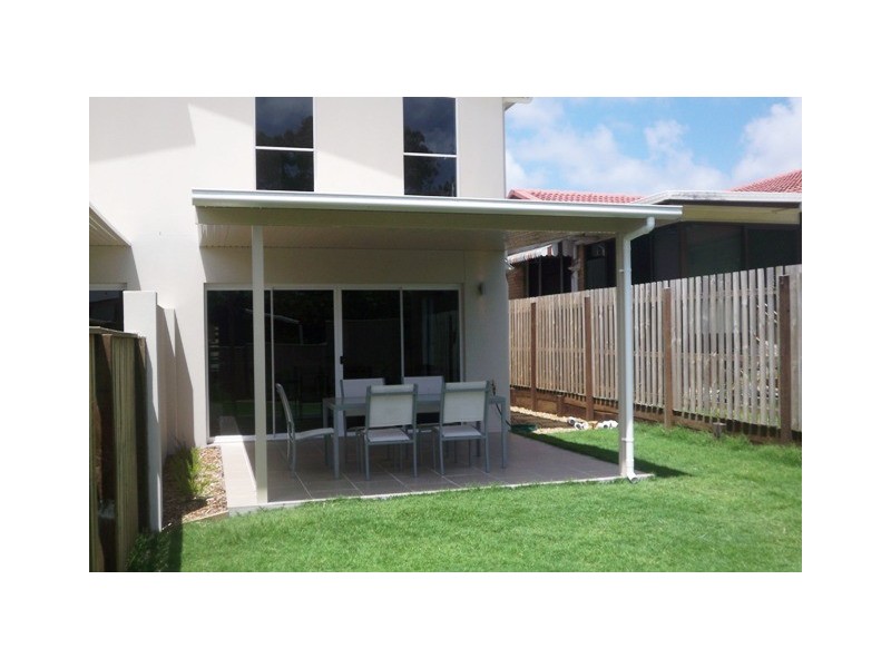 5a Ashton Street, Labrador QLD 4215