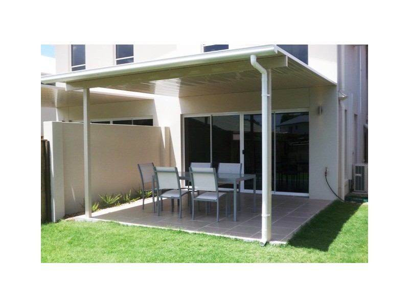 5a Ashton Street, Labrador QLD 4215