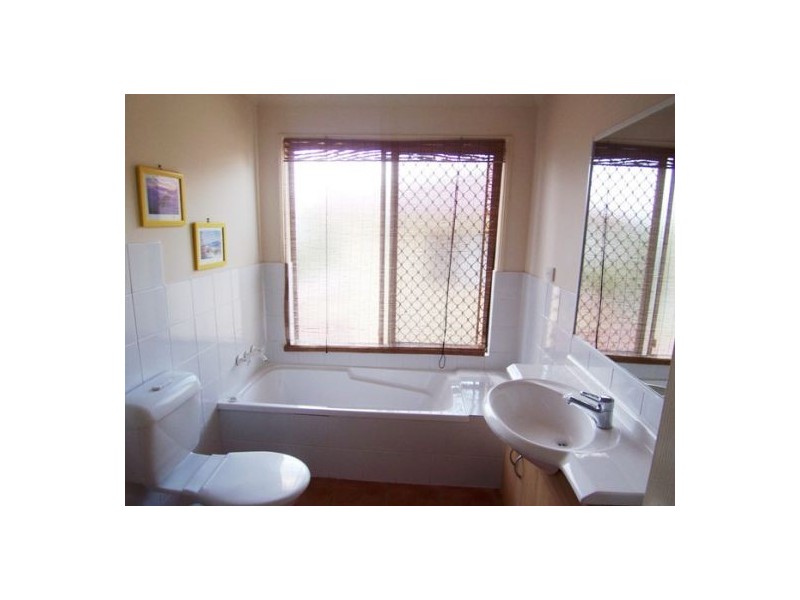 1/101 Eugaree Street, Southport QLD 4215