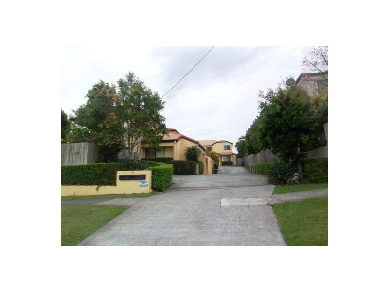 1/101 Eugaree Street, Southport QLD 4215