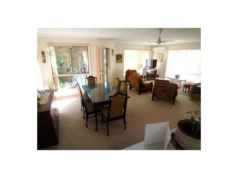 1/37 Binstead drive, Southport QLD 4215