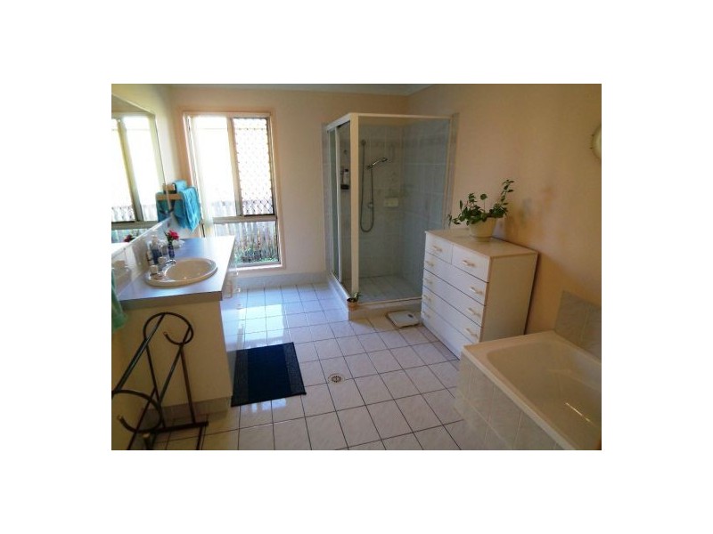 1/37 Binstead drive, Southport QLD 4215