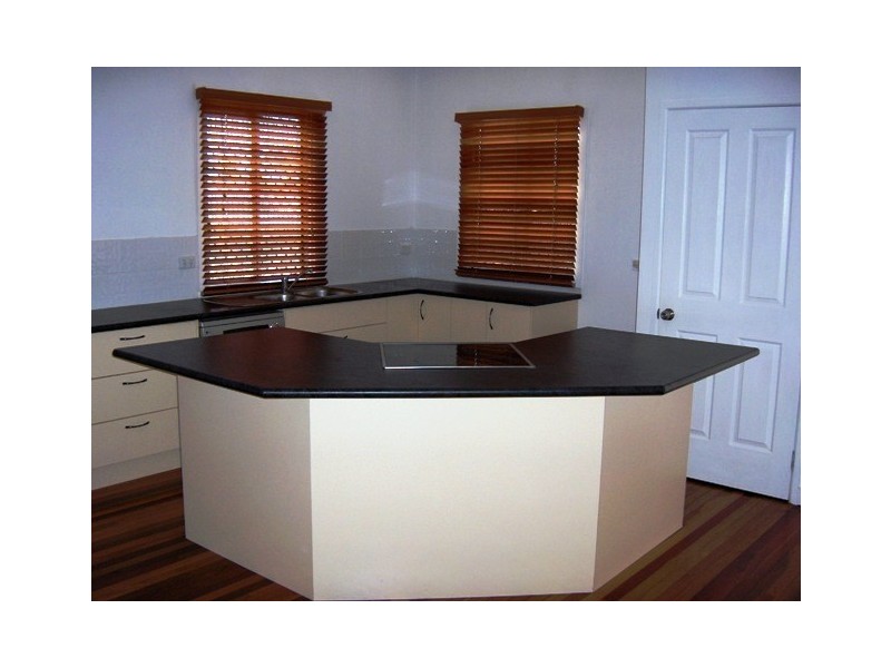 Labrador QLD 4215