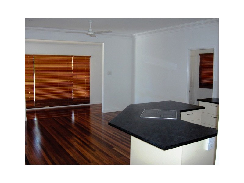 Labrador QLD 4215