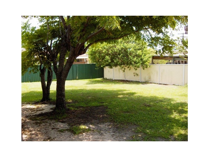 Labrador QLD 4215