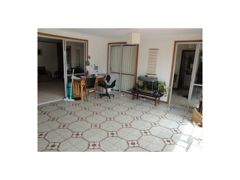 25 Park Avenue, Broadbeach Waters QLD 4218