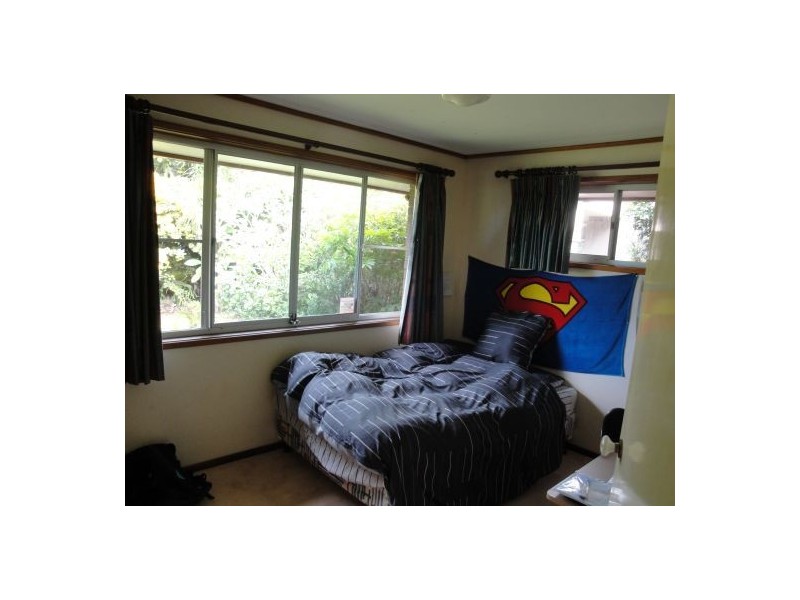 25 Park Avenue, Broadbeach Waters QLD 4218