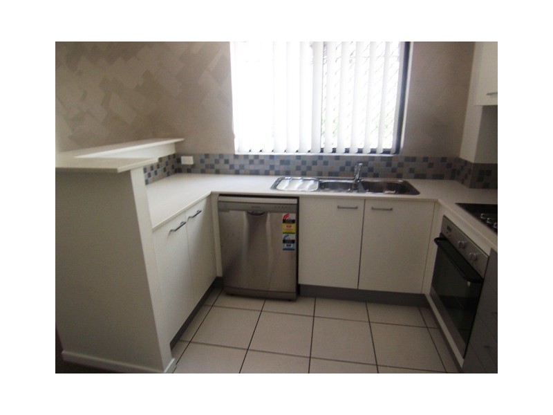 16/15 Lloyd St, Southport QLD 4215