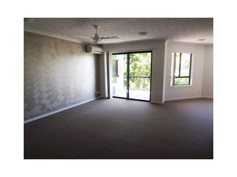 23/15 Lloyd Street, Southport QLD 4215