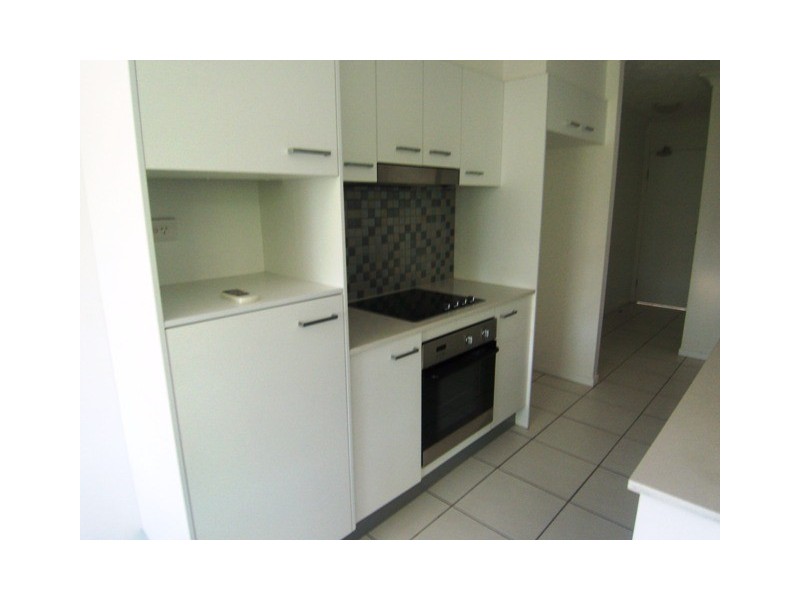 23/15 Lloyd Street, Southport QLD 4215