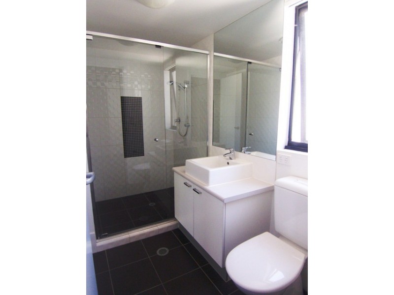 23/15 Lloyd Street, Southport QLD 4215