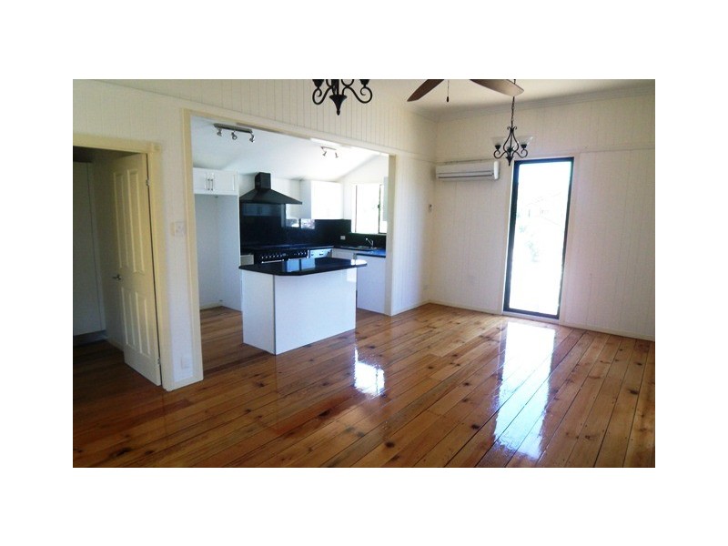 14 Stevens, Southport QLD 4215