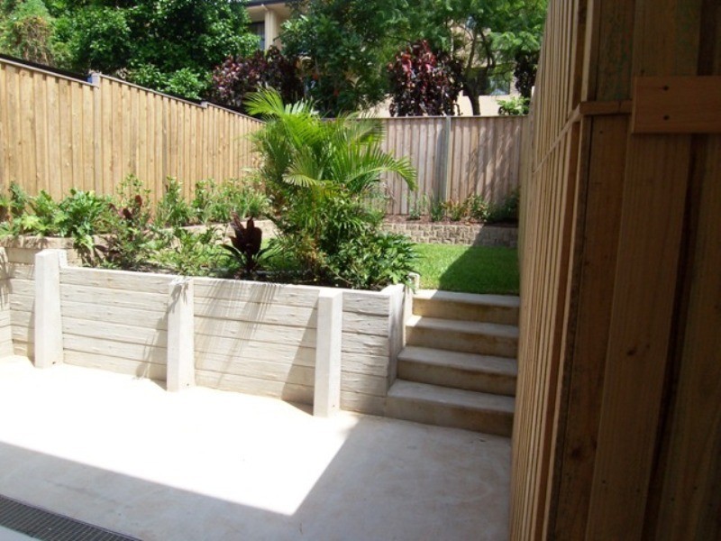 1/8 walton Street, Southport QLD 4215