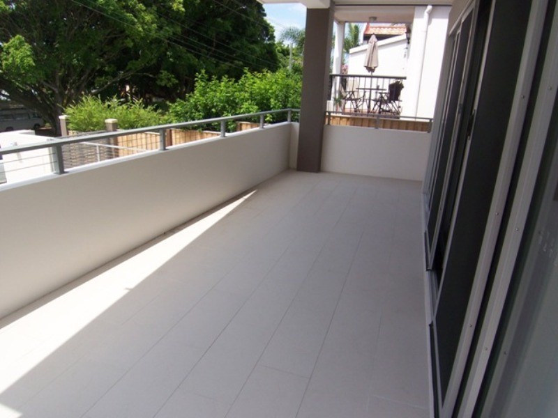 1/8 walton Street, Southport QLD 4215