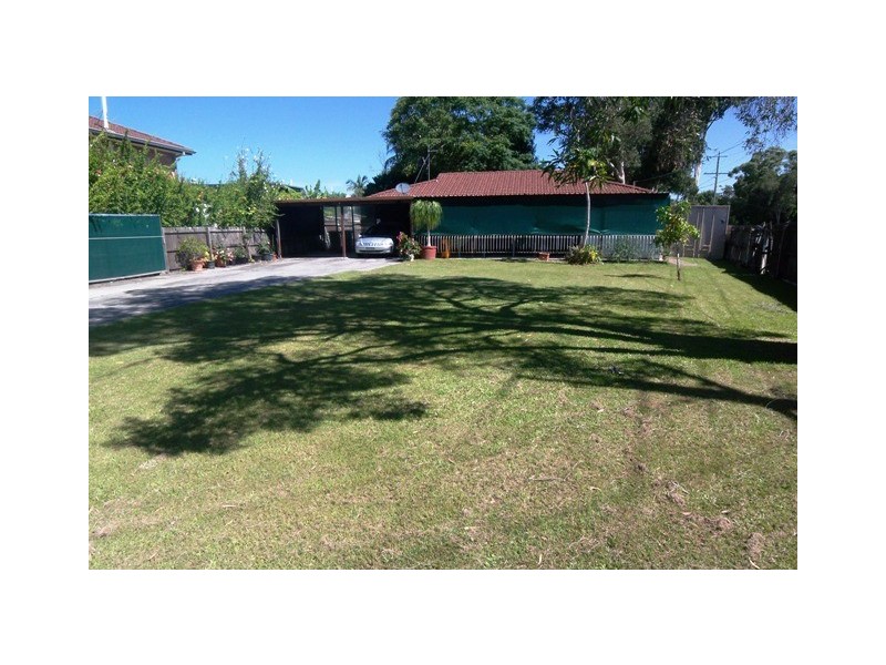 Labrador QLD 4215