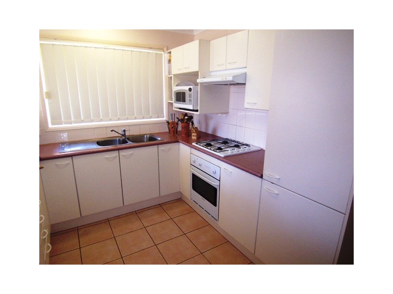 16 Matisse Court, Coombabah QLD 4216