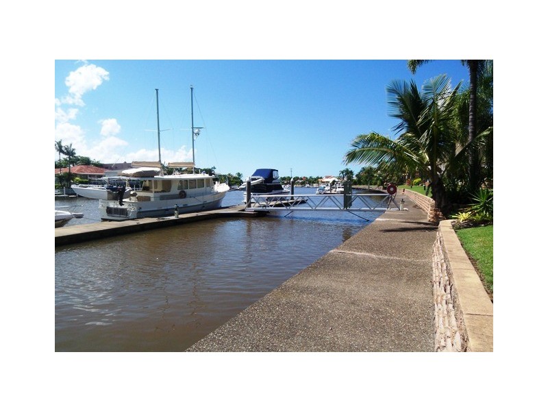 13/100 Morala, Runaway Bay QLD 4216