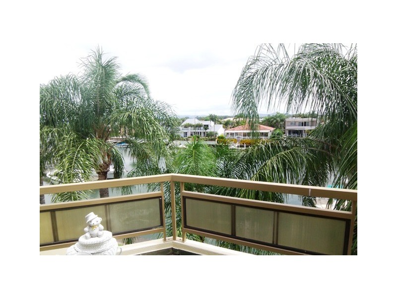 13/100 Morala, Runaway Bay QLD 4216