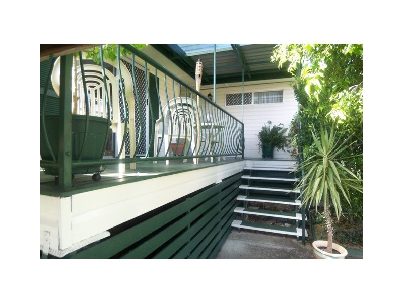 12  Magnolia Drive, Southport QLD 4215