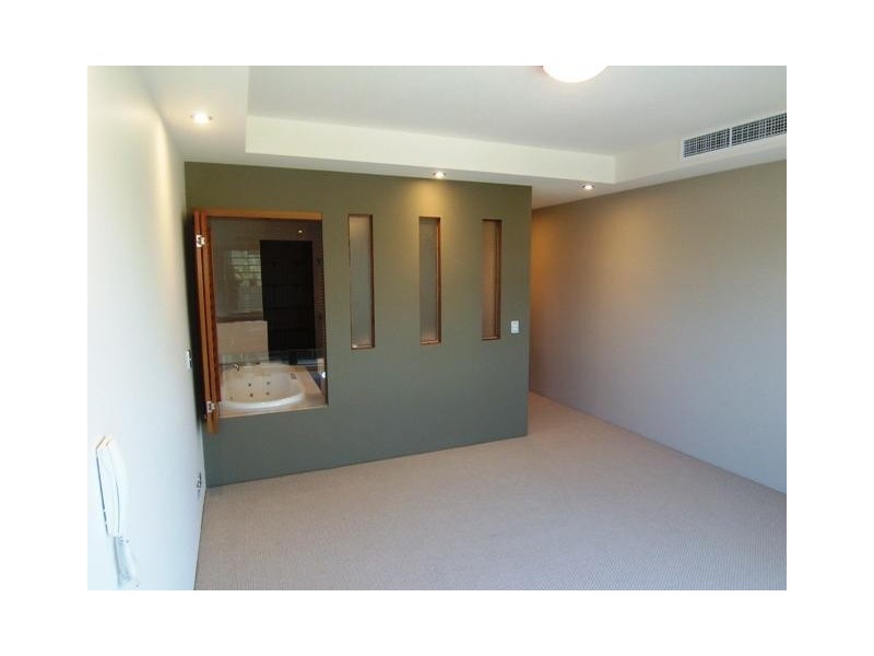 Runaway Bay QLD 4216