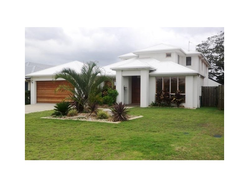 11 The Close, Helensvale QLD 4212