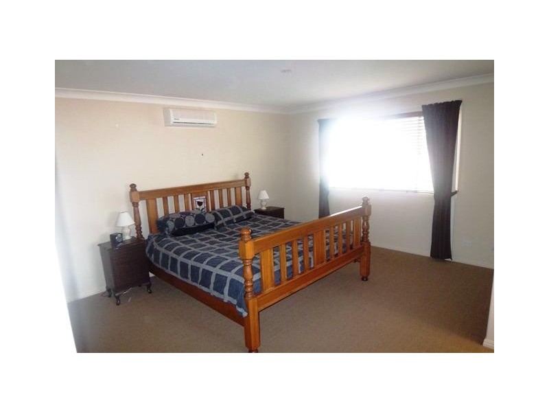 11 The Close, Helensvale QLD 4212