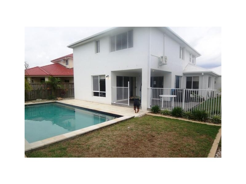 11 The Close, Helensvale QLD 4212