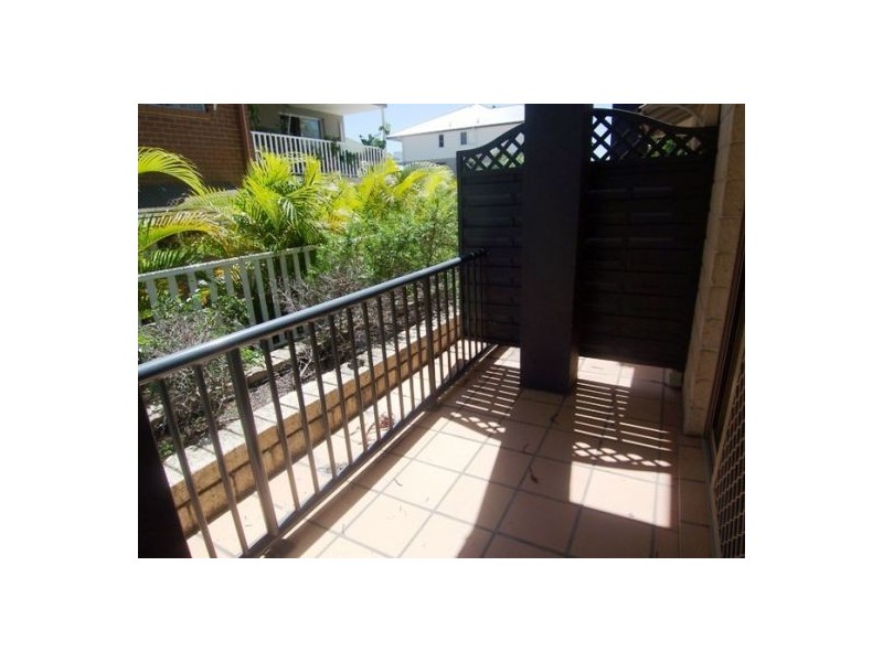 1/25 Walton Street, Southport QLD 4215