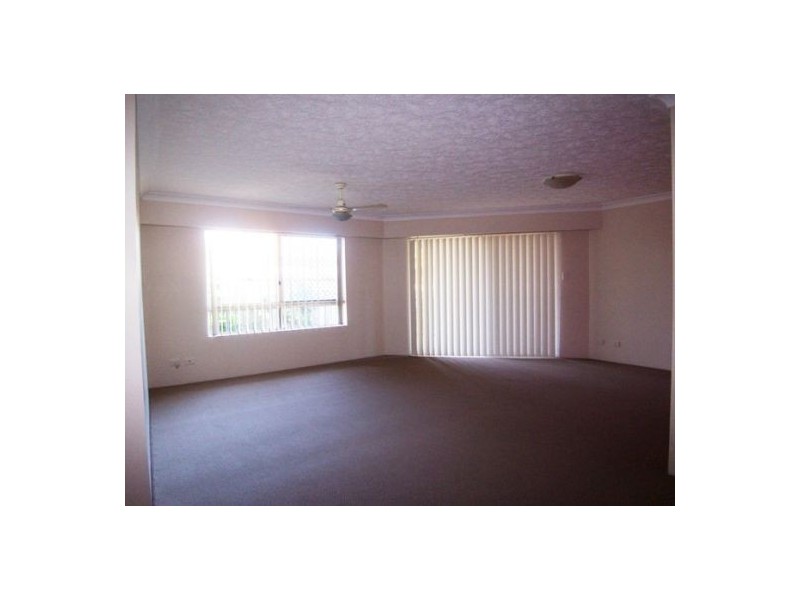 1/25 Walton Street, Southport QLD 4215