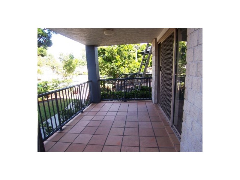 1/25 Walton Street, Southport QLD 4215