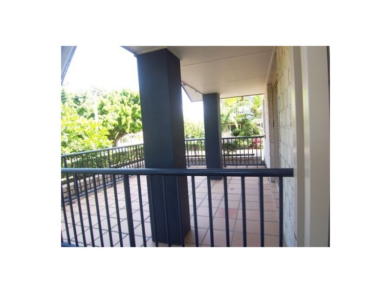 1/25 Walton Street, Southport QLD 4215