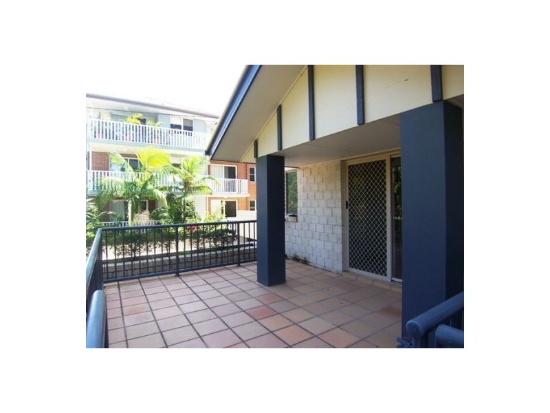 1/25 Walton Street, Southport QLD 4215