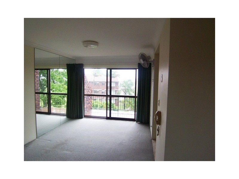 Paradise Waters QLD 4217