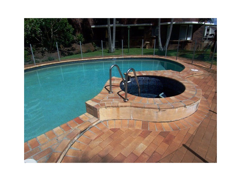 Paradise Waters QLD 4217