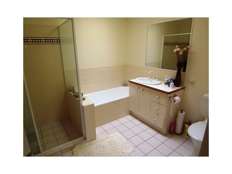 4/400 Pine Ridge Road, Coombabah QLD 4216