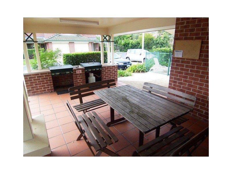 4/400 Pine Ridge Road, Coombabah QLD 4216