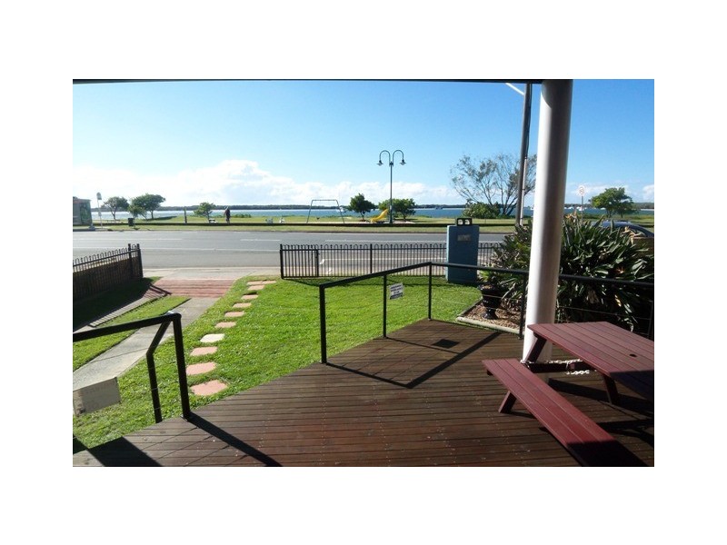 544 Marine Parade, Biggera Waters QLD 4216