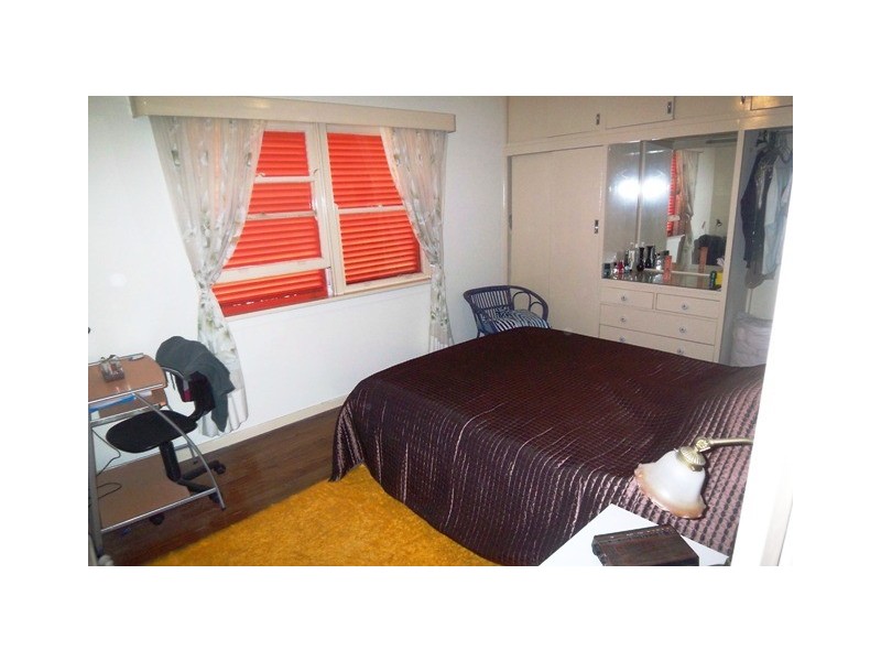 544 Marine Parade, Biggera Waters QLD 4216