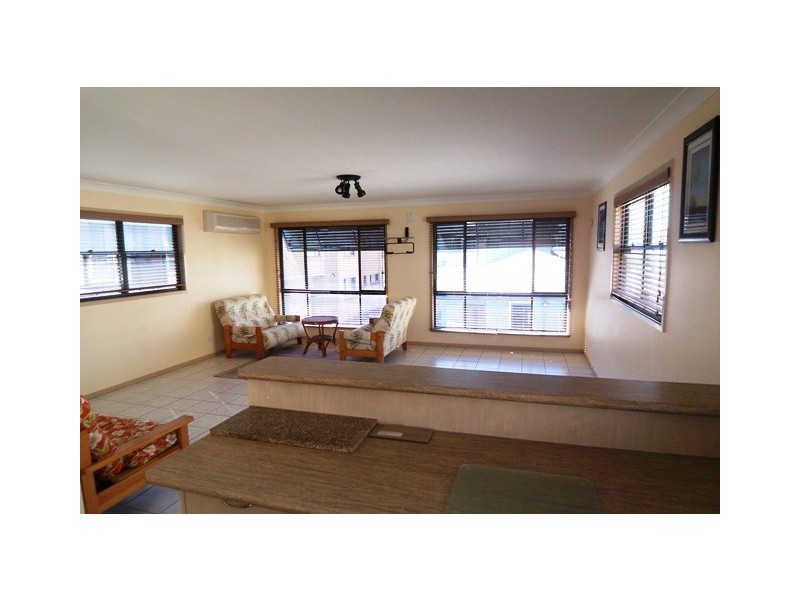 544 Marine Parade, Biggera Waters QLD 4216